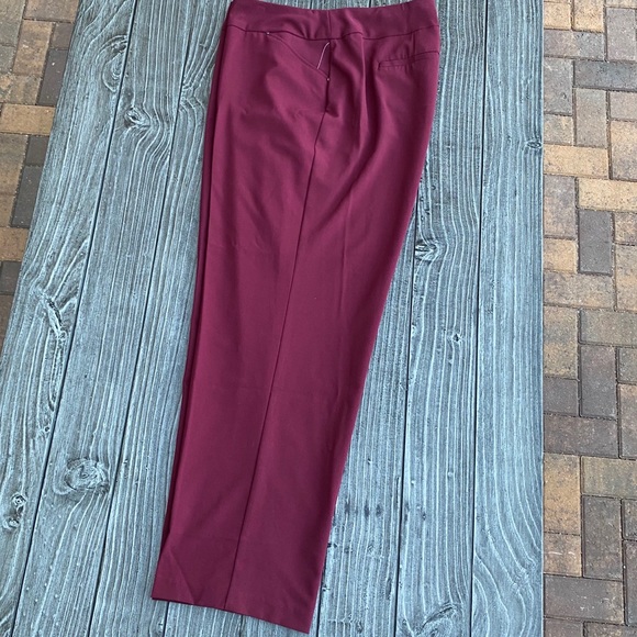 Dress Barn Pants & Jumpsuits Plus Size Secret Agent Rivet Tummy